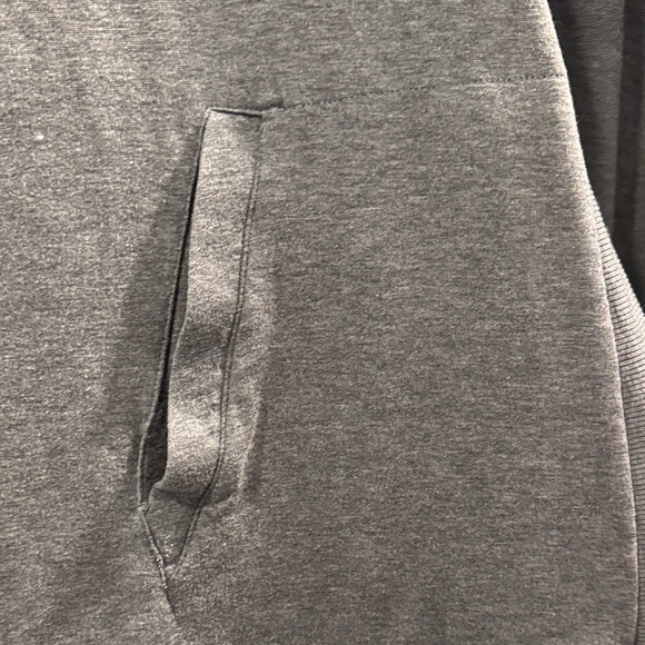 Eileen Fisher Woman Gray Knit Top/long duster with hood + pockets. Good cond. - Picture 5 of 8